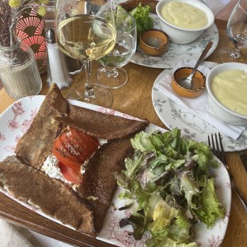 Le Bistrot des Vosges - Buckwheat galette with goat cheese - Bistros Near Me - Paris, 75