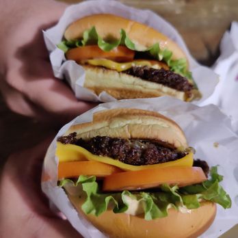 RUDY - Cheeseburger - Burgers Near Me - Toronto, Ontario RUDY - Cheeseburger - Burgers Near Me - Toronto, Ontario