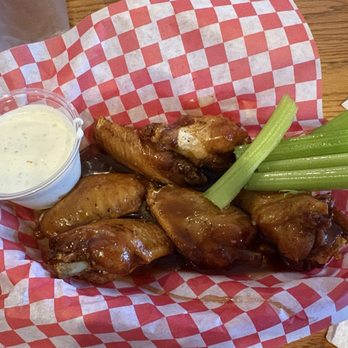 Top Dawgs Pub & Deli - Sesame Ginger Chicken - Pubs Near Me - Roanoke, Virginia Top Dawgs Pub & Deli - Sesame Ginger Chicken - Pubs Near Me - Roanoke, Virginia