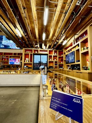 LA KUSH - Cannabis Dispensary by null