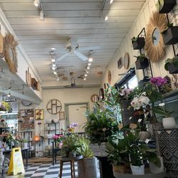 Ye Olde Yardley Florist - Interior view