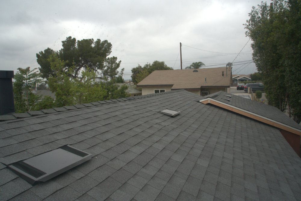 Slide of Roofing Company in Pasadena 