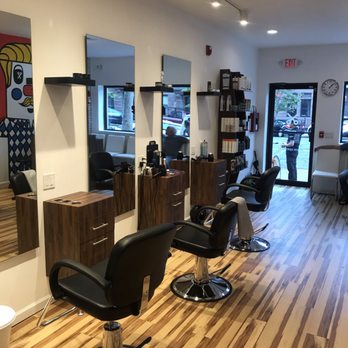 Spesh - Simple clean set up. - Hair Salons Near Me - Hoboken, New Jersey