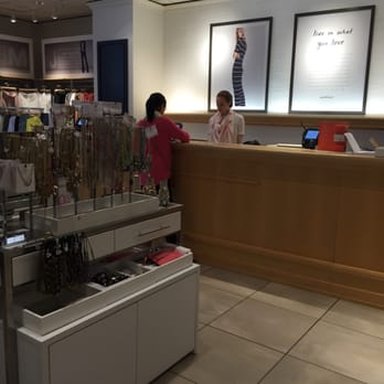 LOFT - Checkout counter - Women's Clothing Near Me - Walnut Creek, California LOFT - Checkout counter - Women's Clothing Near Me - Walnut Creek, California