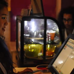 Tempo Tea Bar - Smiley counter staff