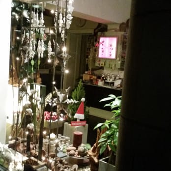 Stil' leben Blumen - Fenster 4 - Florists Near Me - Berlin, BE
