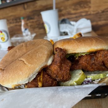 Dave's Hot Chicken - Sliders with Fries - Chicken Shop Near Me - Tualatin, Oregon Dave's Hot Chicken - Sliders with Fries - Chicken Shop Near Me - Tualatin, Oregon
