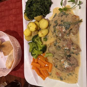 La Toscana - Saltimbocca alla Romana - Italian Near Me - Garmisch-Partenkirchen, BY La Toscana - Saltimbocca alla Romana - Italian Near Me - Garmisch-Partenkirchen, BY