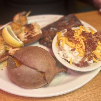 Texas Roadhouse - a plate of food on a table - Steakhouses Near Me - Columbus, Ohio