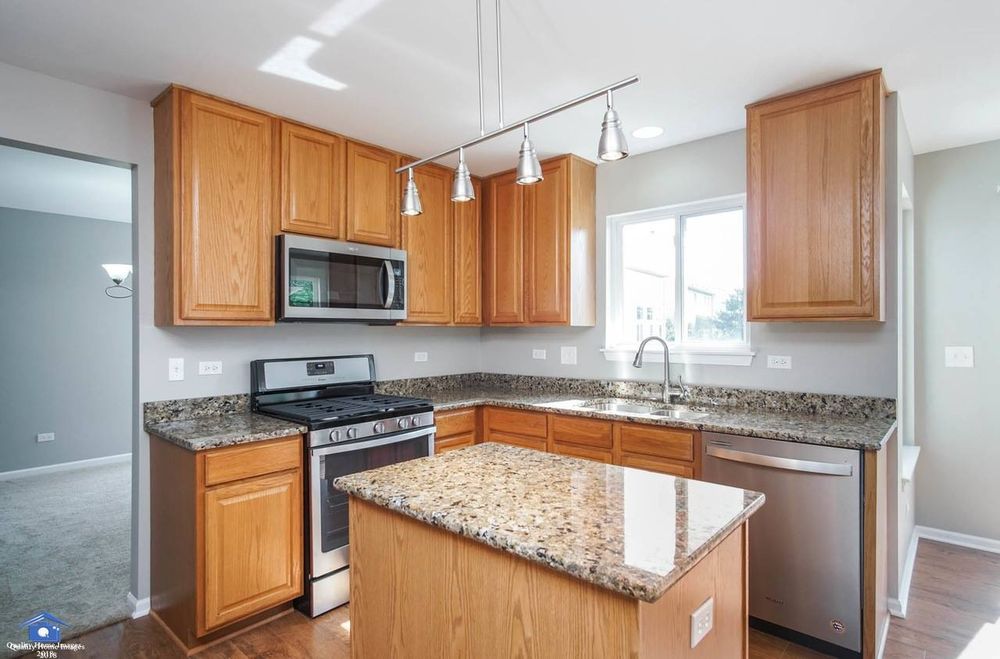 Diamond Cut Granite - countertop fabricator in Streamwood, IL