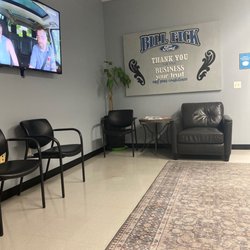 BILL FICK FORD - 17 Photos & 19 Reviews - 737 N Fwy Service Rd