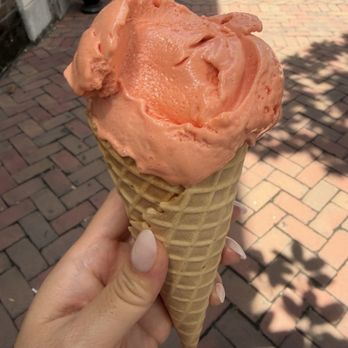 Doki Doki Ice Creamery - Vegan blood orange - Ice Cream & Frozen Yogurt Near Me - Savannah, Georgia Doki Doki Ice Creamery - Vegan blood orange - Ice Cream & Frozen Yogurt Near Me - Savannah, Georgia