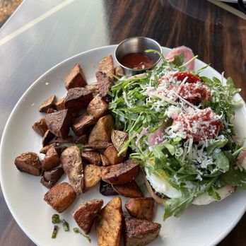Copper and Salt Northwest Kitchen - Bravovado toast with potatoes - Breakfast & Brunch Near Me - Ruston, Washington
