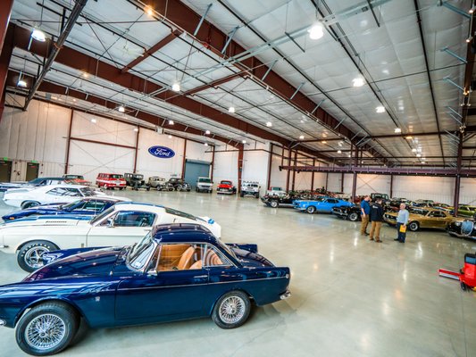 Thunder Dome Car Museum by null