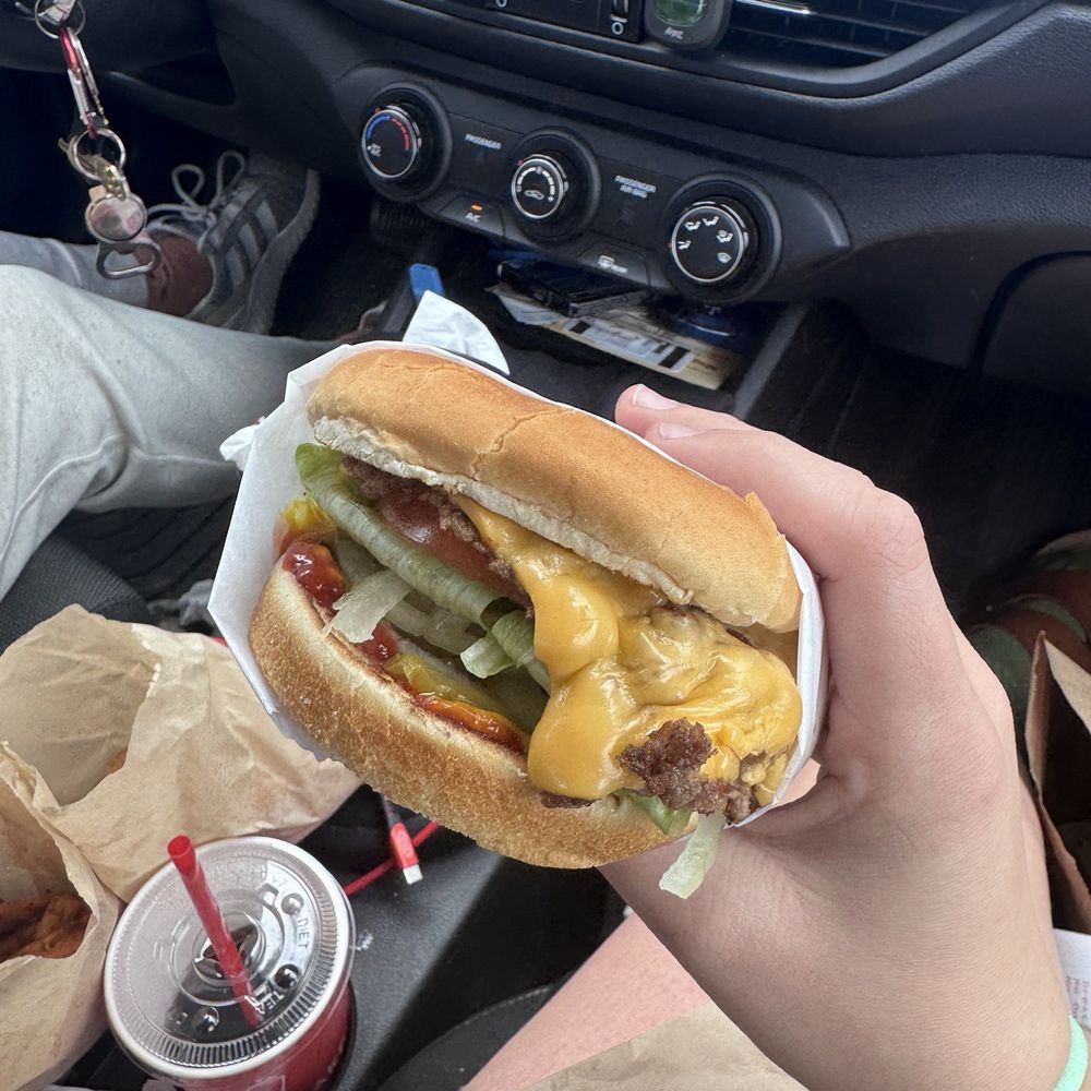 Week-end Burgers - Cheeseburger (dressed) - Burgers Near Me - Louisville, Kentucky Week-end Burgers - Cheeseburger (dressed) - Burgers Near Me - Louisville, Kentucky