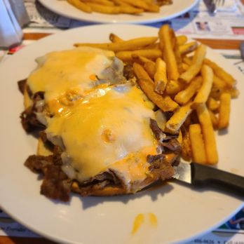 Aston Diner - Roasr beef melt - Diners Near Me - Aston, Pennsylvania Aston Diner - Roasr beef melt - Diners Near Me - Aston, Pennsylvania
