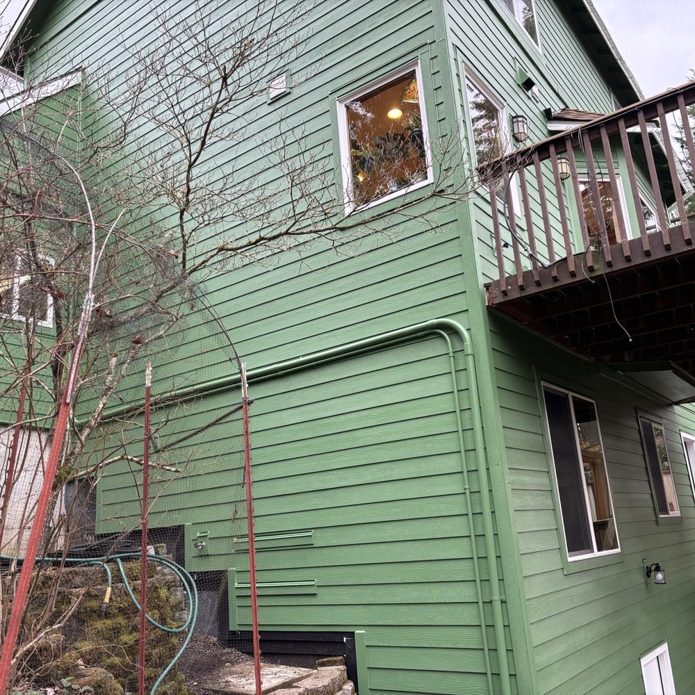 KVN Construction - North and West side of the house they worked on siding and paint - Roofing Near Me - Portland, Oregon KVN Construction - North and West side of the house they worked on siding and paint - Roofing Near Me - Portland, Oregon