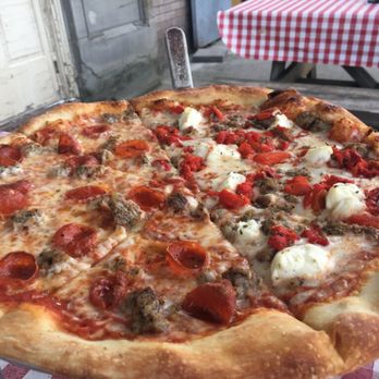 Brooklyn Bros. Pizzeria - 1/2 Brower 1/2 Hudson - Pizza Near Me - Everett, Washington Brooklyn Bros. Pizzeria - 1/2 Brower 1/2 Hudson - Pizza Near Me - Everett, Washington