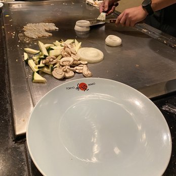 Tokyo Wako - Watched for several minutes as the chef failed at stacking the onion rings - Japanese Near Me - Ontario, California Tokyo Wako - Watched for several minutes as the chef failed at stacking the onion rings - Japanese Near Me - Ontario, California