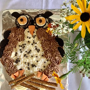 Cupcakes 101 - 14 cupcakes made our owl for NHACC's Executive Director's birthday. - Cupcakes Near Me - Bedford, New Hampshire Cupcakes 101 - 14 cupcakes made our owl for NHACC's Executive Director's birthday. - Cupcakes Near Me - Bedford, New Hampshire