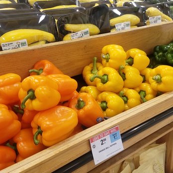 Publix - a variety of peppers in a grocery store - Grocery Near Me - Atlanta, Georgia
