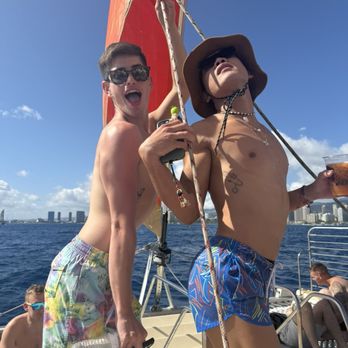 Holokai Catamaran - Poseeee - Boating Near Me - Honolulu, Hawaii