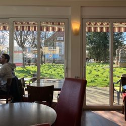 Café Voyage - Blick nach draußen