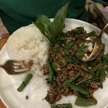 Habrae - 501. Basil - Thai Near Me - Forest Park, Illinois Habrae - 501. Basil - Thai Near Me - Forest Park, Illinois
