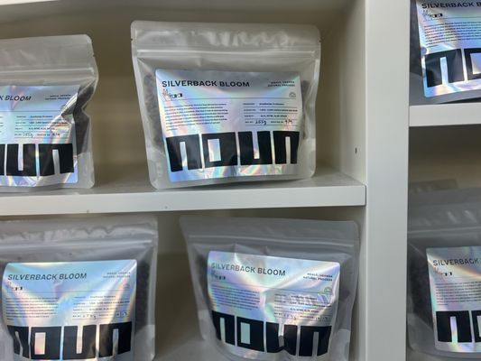 noun coffee + wine by null