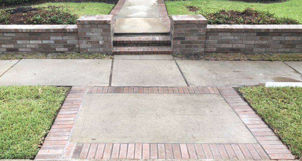 Slide of Cisneros Construction Crew