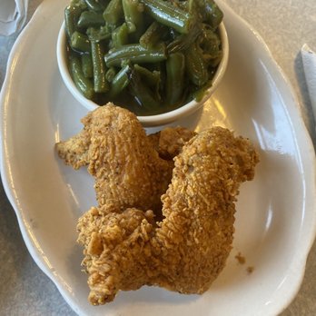 His Place Eatery - Green Beans & Chicken - Southern Near Me - Indianapolis, Indiana