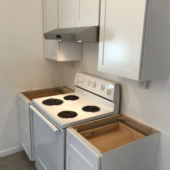 Emerald Valley Home Repair - Nearly done with cabinets, outlets and range vent, waiting on countertops. - General Contractors Near Me - Eugene, Oregon