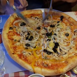 Pané & Vino - Vegetarian Pizza at Pane & Vino