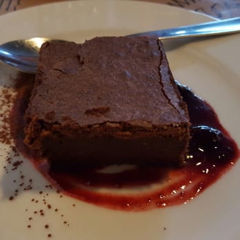 Nut Gastrobar - Brownie - Tapas/Small Plates Near Me - Barcelona, B Nut Gastrobar - Brownie - Tapas/Small Plates Near Me - Barcelona, B