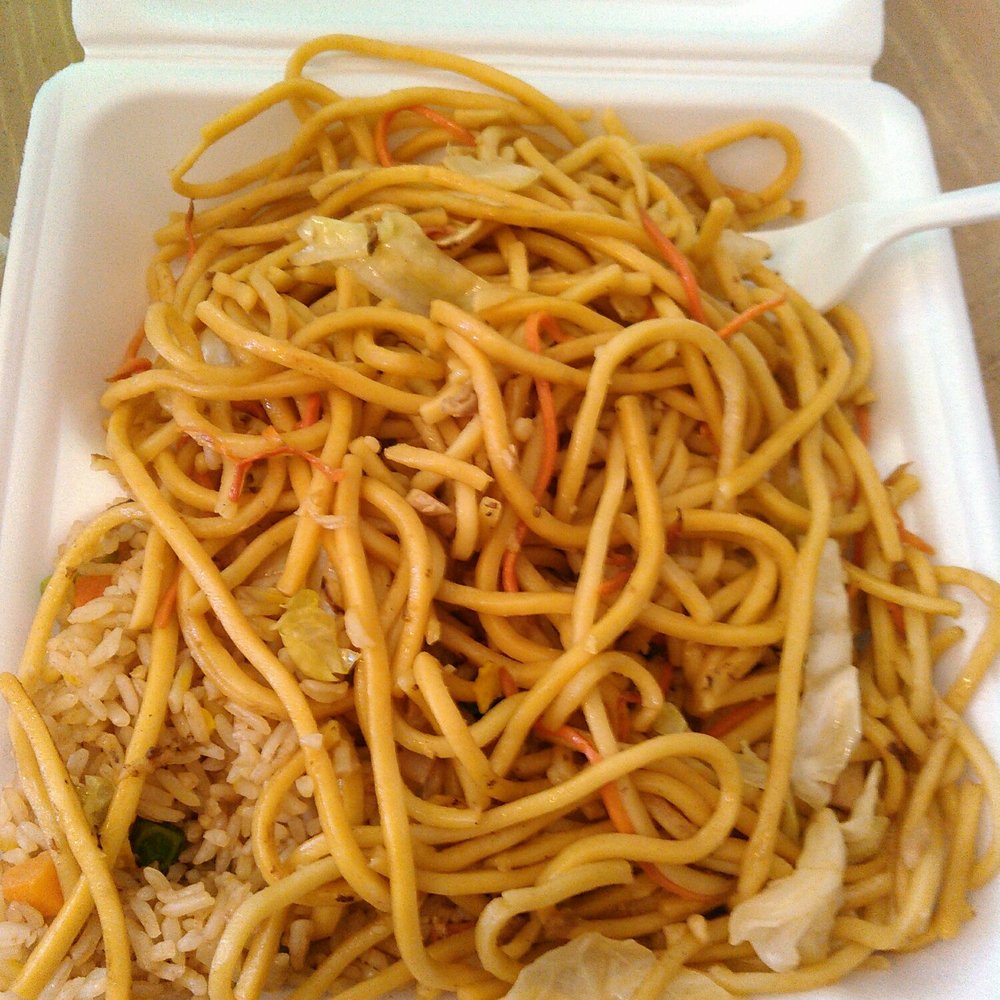 Chinatown Express - Chicken low mein noodles and fried rice. - Chinese Near Me - Oceanside, California Chinatown Express - Chicken low mein noodles and fried rice. - Chinese Near Me - Oceanside, California