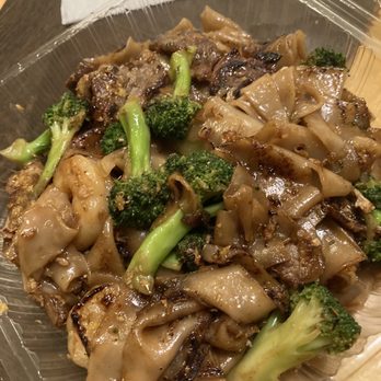 Lemon Grass Thai Cuisine - Beef pad sew - Thai Near Me - Medford, Oregon Lemon Grass Thai Cuisine - Beef pad sew - Thai Near Me - Medford, Oregon