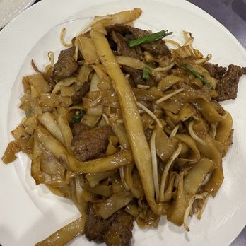 Red Bowl Noodles - 41. Beef Chow Fun - Chinese Near Me - Daly City, California Red Bowl Noodles - 41. Beef Chow Fun - Chinese Near Me - Daly City, California