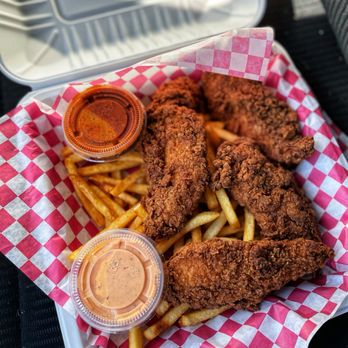 Binge Hot Chicken - 3 Pieces Chicken Tender Combo with French Fries - Chicken Shop Near Me - Wheat Ridge, Colorado