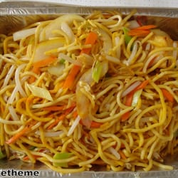 Viet Quan - Asia Gourmet - Gebratene Nudeln mit Gemüse und Tofu (extra)