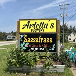 Eising’s Sassafrass Garden & Gifts