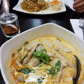 Sizzling Wok - Chicken Pad thai, Thai Coconut Soup.. - Thai Near Me - Long Beach, California