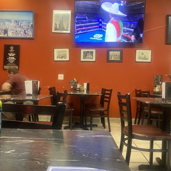Fernanda's NY Pizza - Pizza Near Me - Studio City, California Fernanda's NY Pizza - Pizza Near Me - Studio City, California