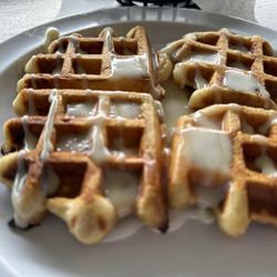 Great Awakenings Cafe - Cinnamon Bun waffle :)