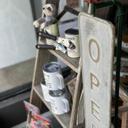 To & From Gift Shop