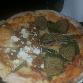 Erlum - Gastropubs Near Me - Santiago de Querétaro, QUE