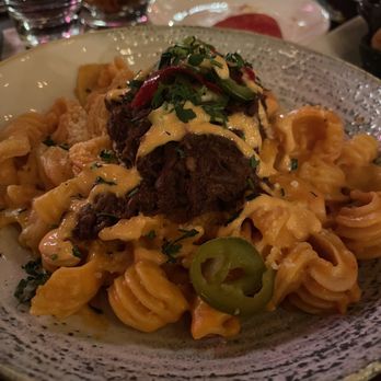Sharps Roasthouse - Brisket Mac and cheese - American Near Me - SeaTac, Washington