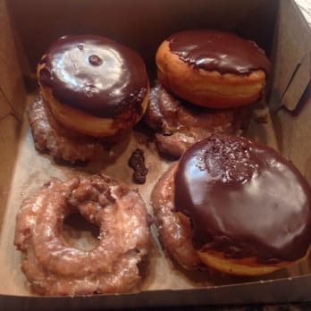 Dandee Donut Factory - Fresh Warm doughnuts from Dandee ! Utter Perfection !! - Donuts Near Me - Pompano Beach, Florida