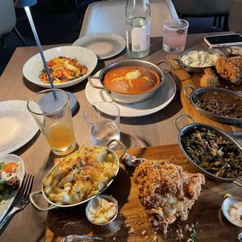 Hen Quarter Prime - Sammys Signature Buttermilk Fried Chicken, Collards, Skillet Cornbread, Mac'n Cheese - Southern Near Me - Washington, DC, District of Columbia