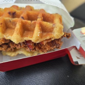 Chick-fil-A - Fast Food Near Me - Saint Louis, Missouri