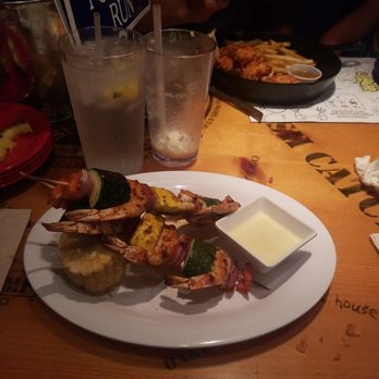 Bubba Gump Shrimp - Shrimp vegetables skewer - Seafood Near Me - Long Beach, California Bubba Gump Shrimp - Shrimp vegetables skewer - Seafood Near Me - Long Beach, California